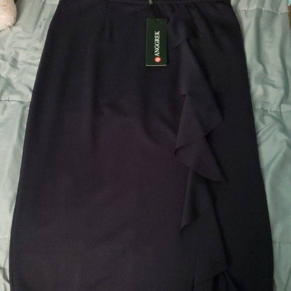 Anggrek Skirt - Picture 1 of 1